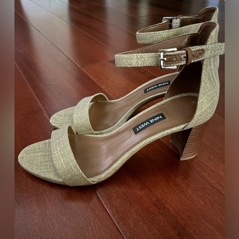 Nine West Gold Pruce Linen heels - Picture 6 of 10
